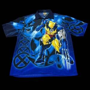 Vintage 2001 Marvel X-Men Wolverine All Over Print Button Up Camp Shirt